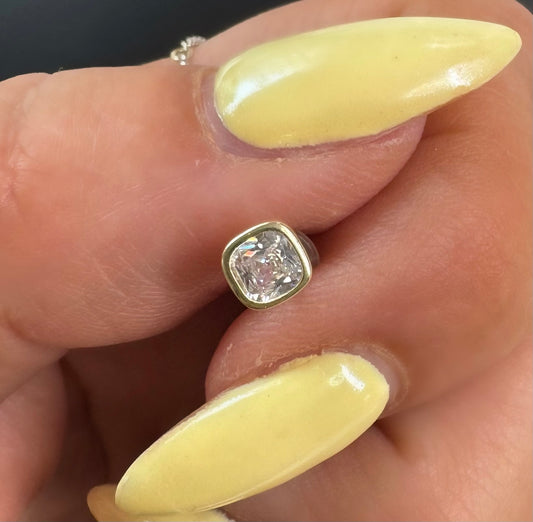 Pillow Cut Stud