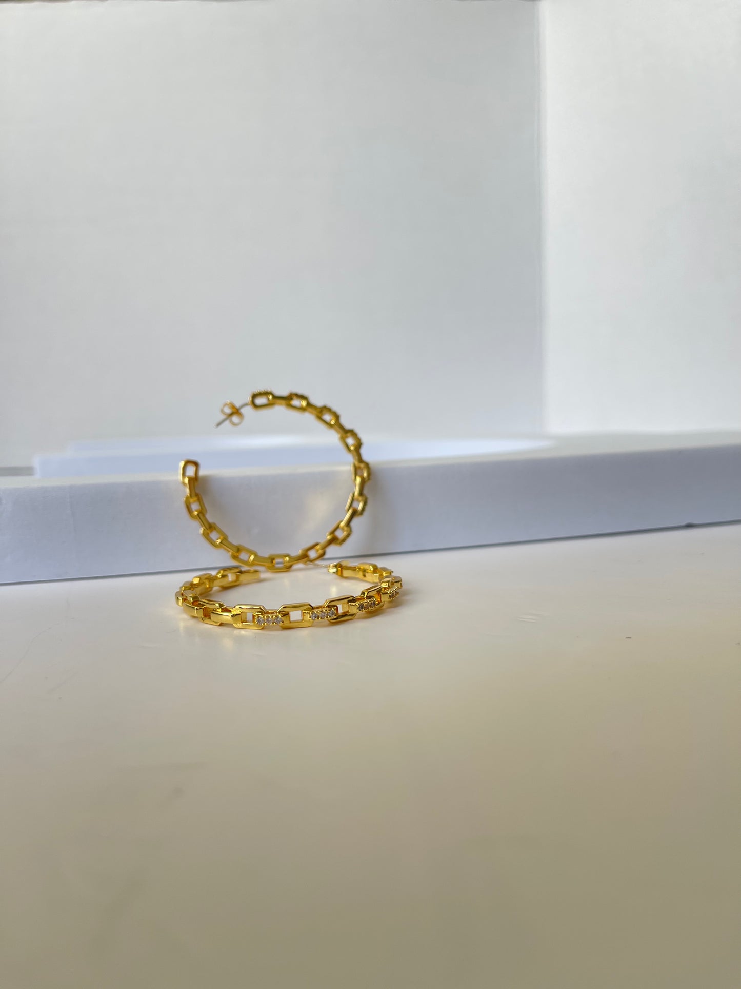 Pavé Chain Link Hoops